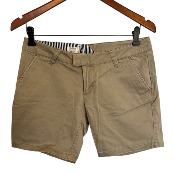 Volcom Women's Tan Shorts size 3 - Picture 1 of 4